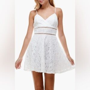 Row A White Lace Ladder Trim Skater Dress - Size Medium (NWT)